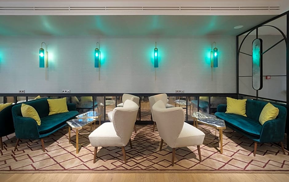 ICON Casona 1900 by Petit Palace