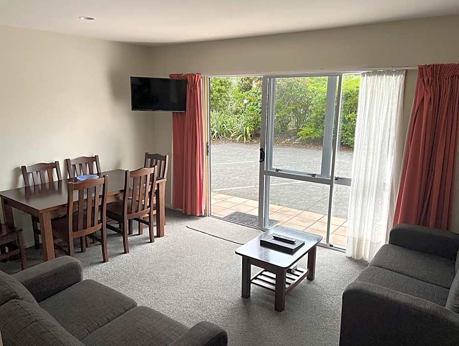 Jade Court Motor Lodge