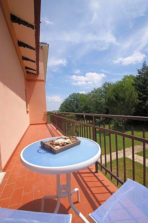 Camping Le Marche Apartments