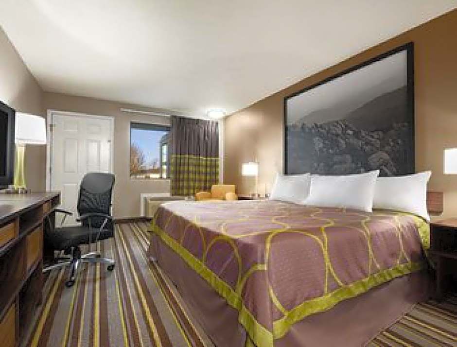 Super 8 by Wyndham Wytheville