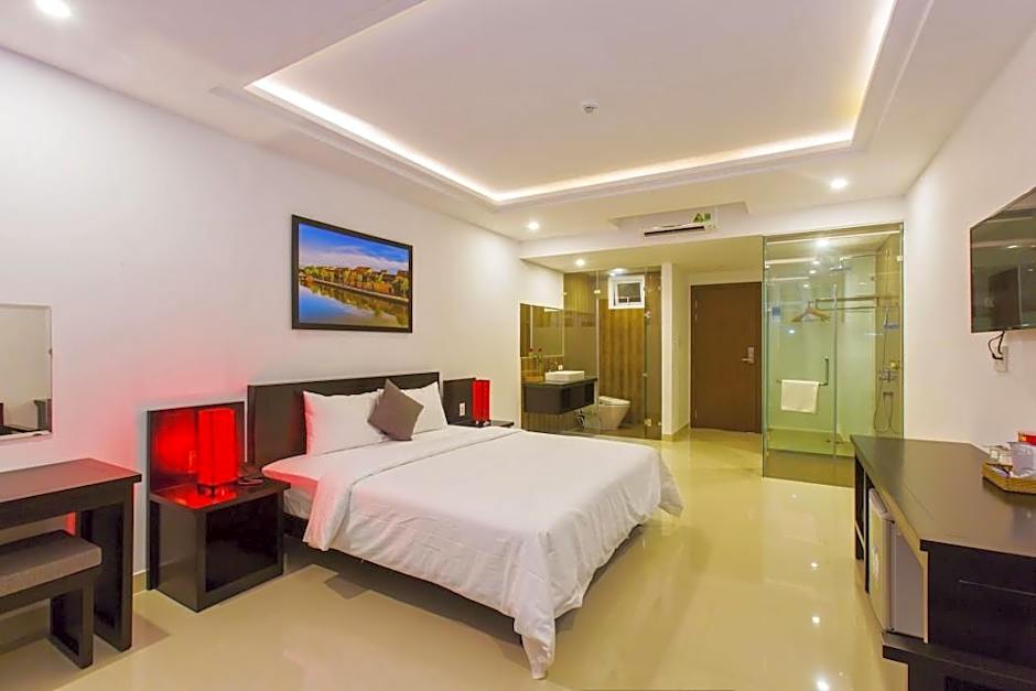 Riverside White House Hotel