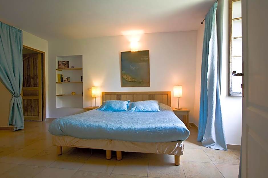 Hôtel la Fête en Provence