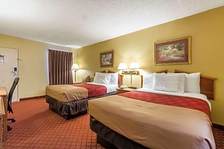 2 Double Beds, Smoking