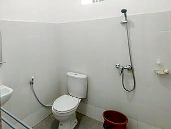 RedDoorz @ Makarios Hotel Poso