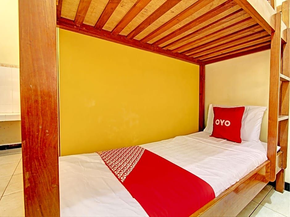 Hotel O Mtc Bunk Bed