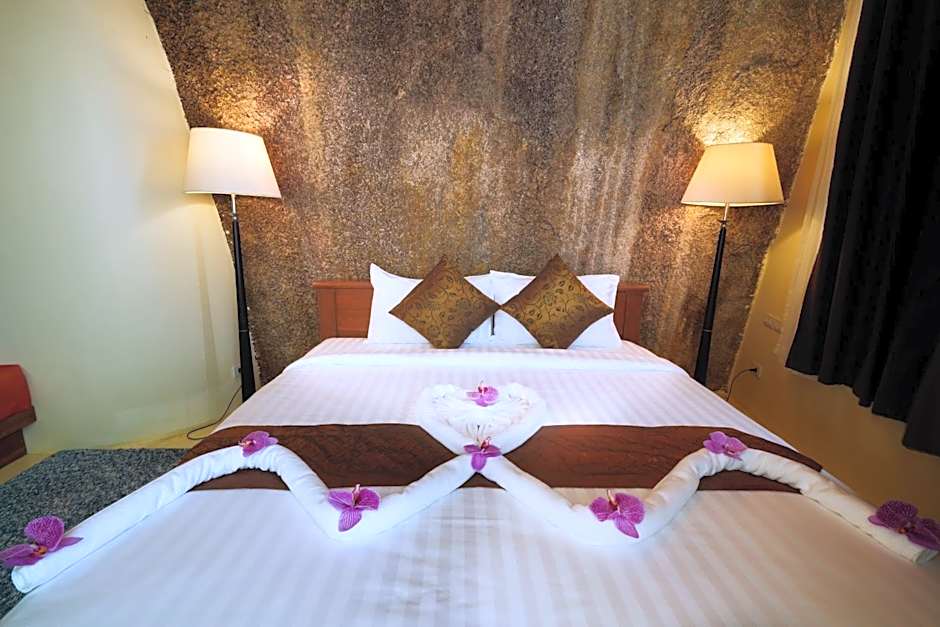 Photo 1 of 2 of 1 King Bed Suite, Ocean View