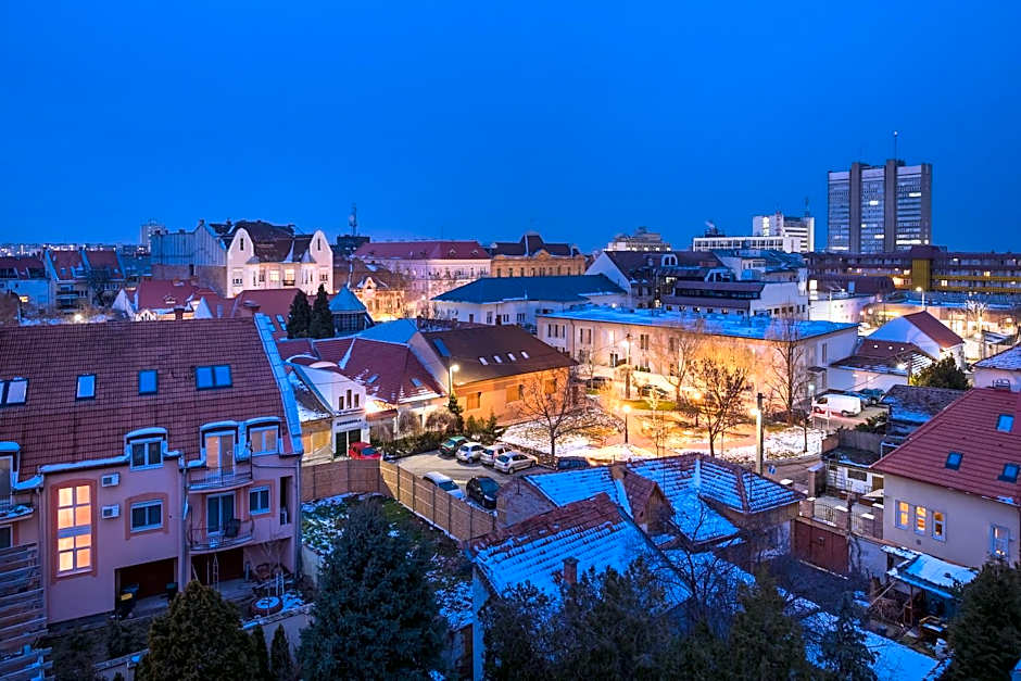 Semiramis Business Hotel