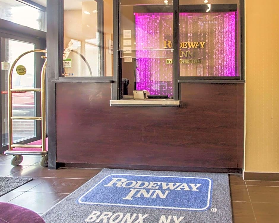Rodeway Inn Bronx Zoo