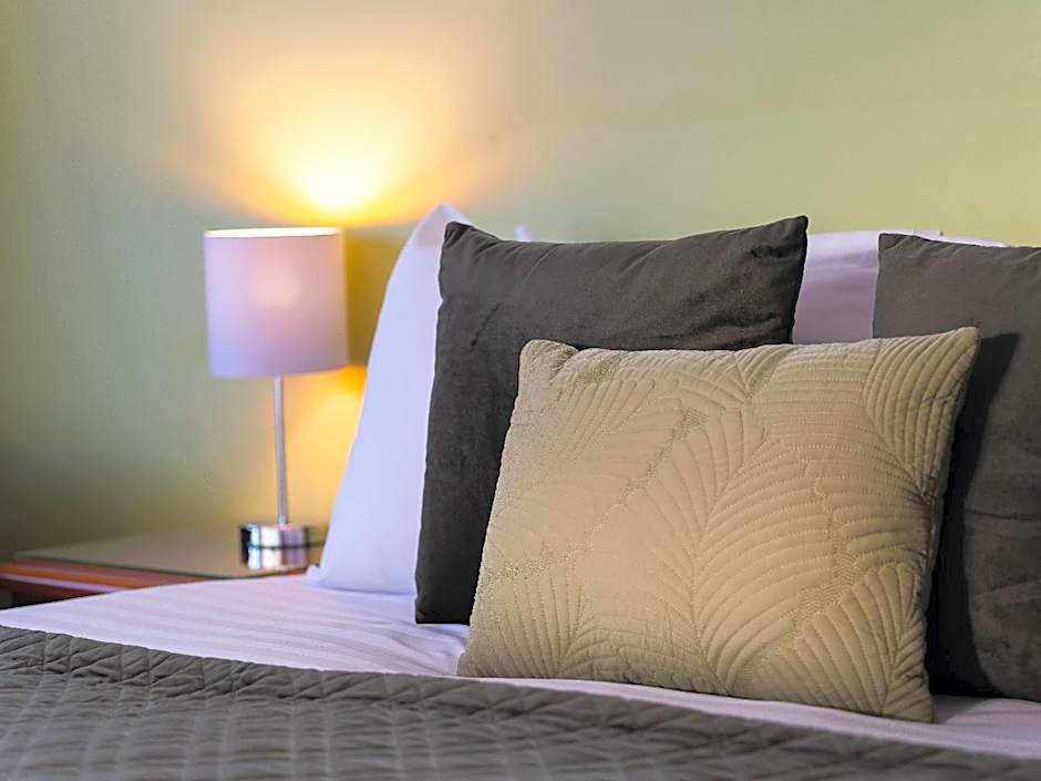 Wanaka Springs Lodge