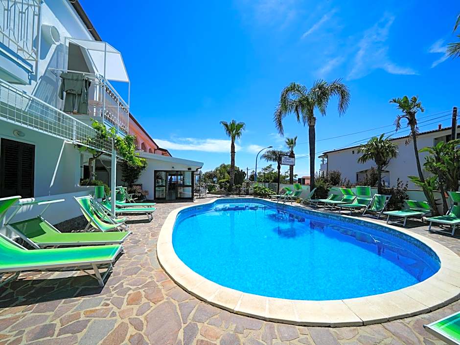 Hotel MARINELLA - Private Free Parking - Grotticelle Beach 200 m