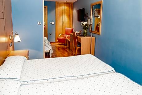 Twin Room with Extra Bed