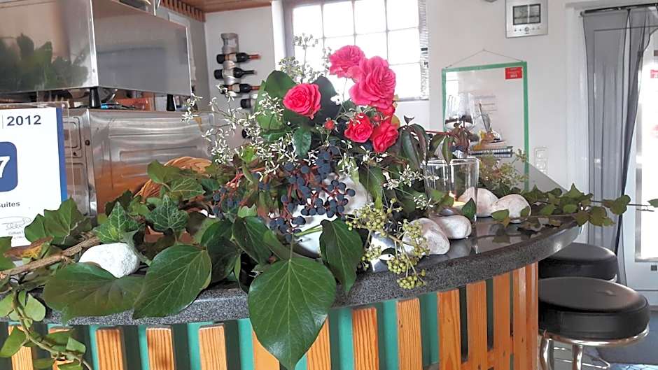 Geinberg Suites & Via Nova Lodges