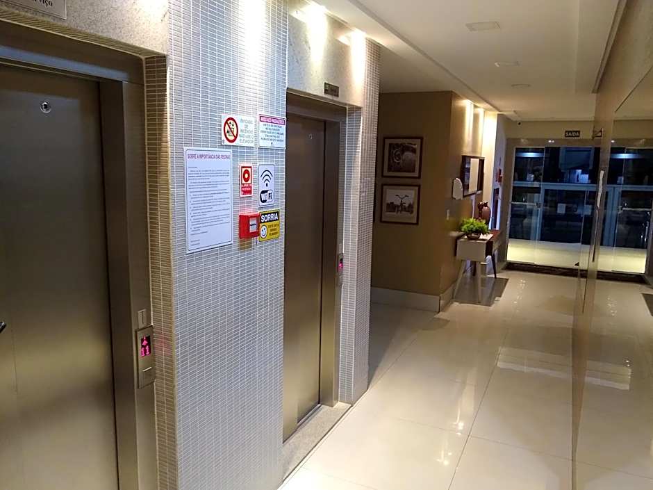 Edf Gil Nogueira - Praia do Morro - GUARAPARI - ES - Brasil - 4º Andar TELA Proteção - FRENTE Sol Manhã - 02 quartos com Split - WIFI - Varanda Gourmet com CHURRASQUEIRA - 02 elevadores - 01 Vaga - PISCINA - Sauna - Portaria 24 HRS - 50m da Praia do Morro