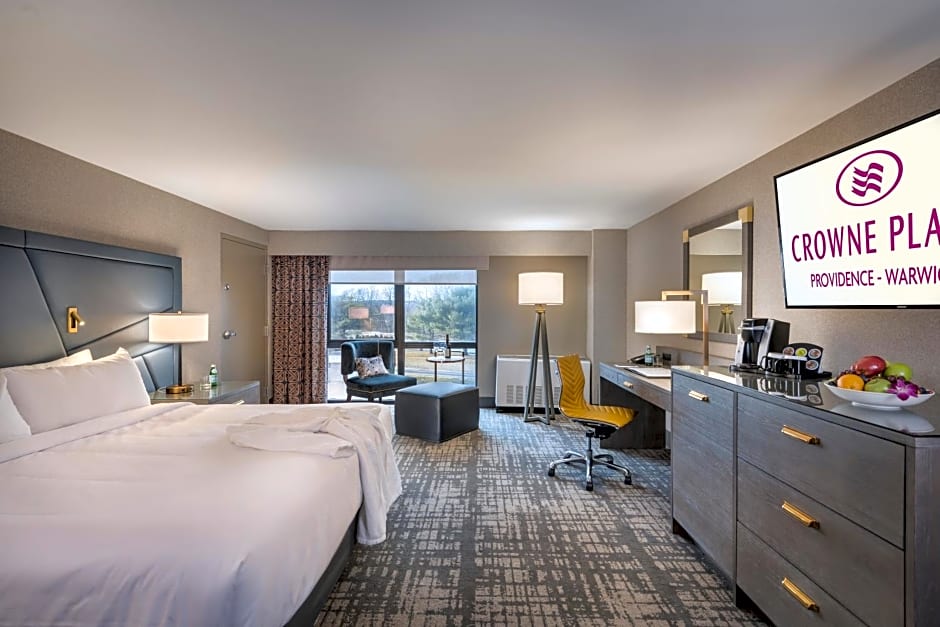 Crowne Plaza Providence-Warwick (Airport) by IHG