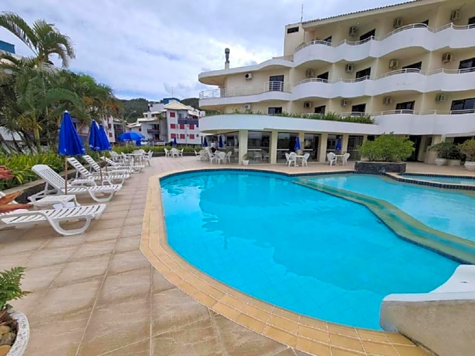 Lindo apartamento na praia brava