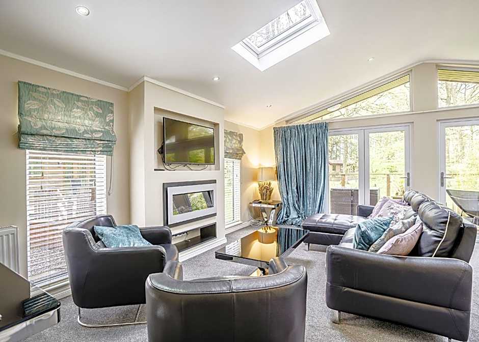 Ladera Retreat Lodges