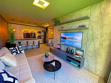 Livin' Resort Home - 202/1