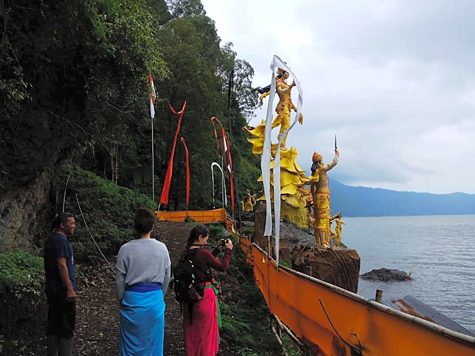Black Lava Hostel and Lodge