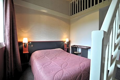 Duplex Quadruple Room