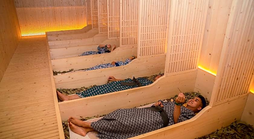 Lynn Times Thanh Thuy