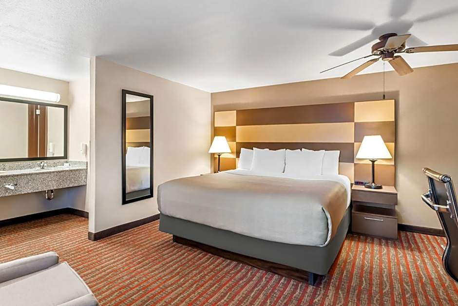 Quality Inn near Rocky Mountain National Park