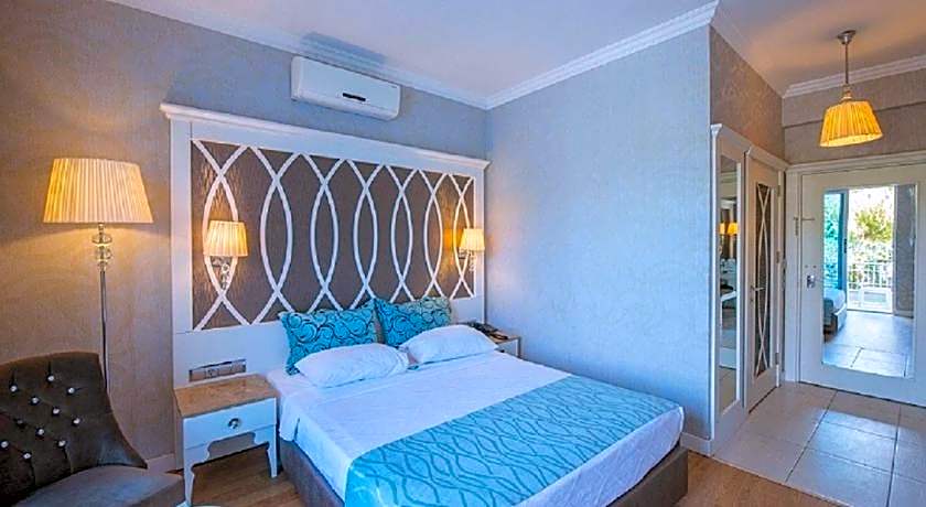 Ocean Blue High Class Hotel