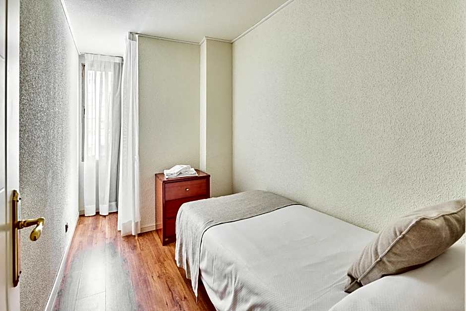 Apartamentos Juan Bravo