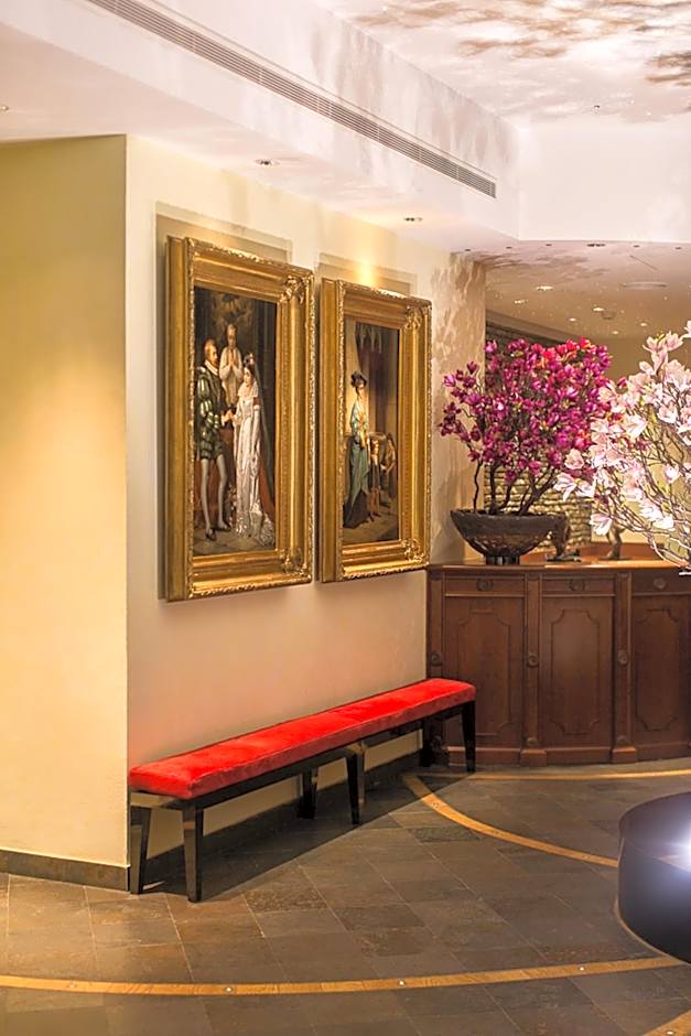 Lux Garden Hotel