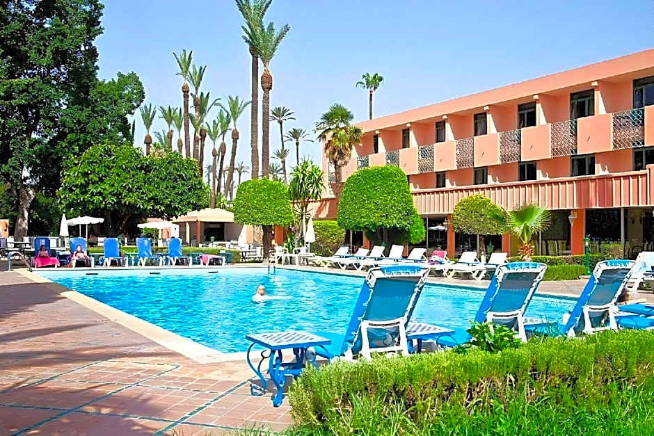 Chems Hotel