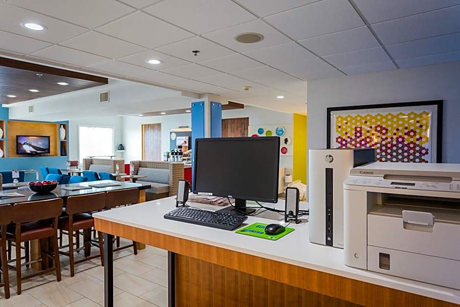 Holiday Inn Express Hotel & Suites Reading By IHG
