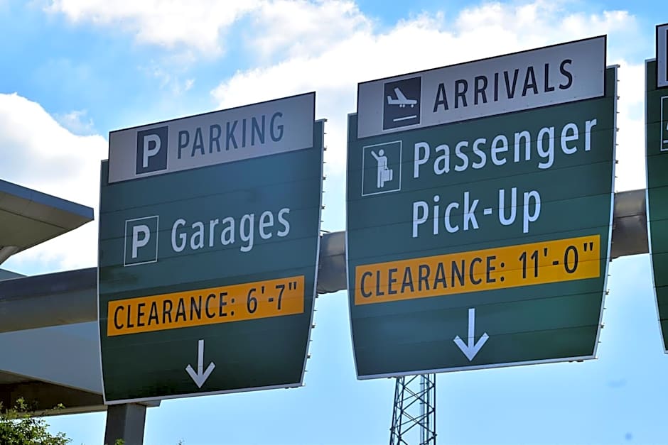 Studio 6-Houston, TX - Hobby South