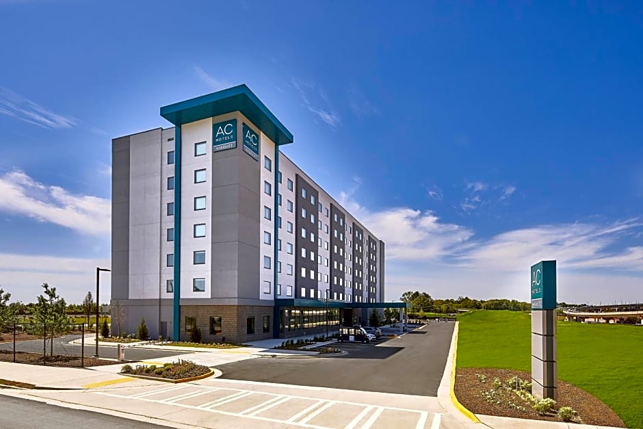AC Hotel by Marriott Atlanta Airport Gateway