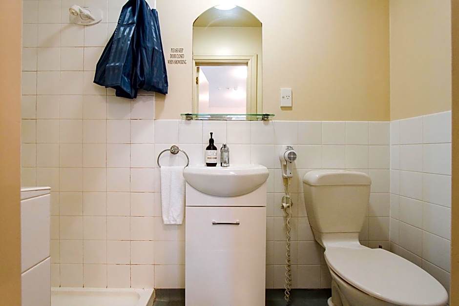 The Grand Hotel & Bar - Akaroa