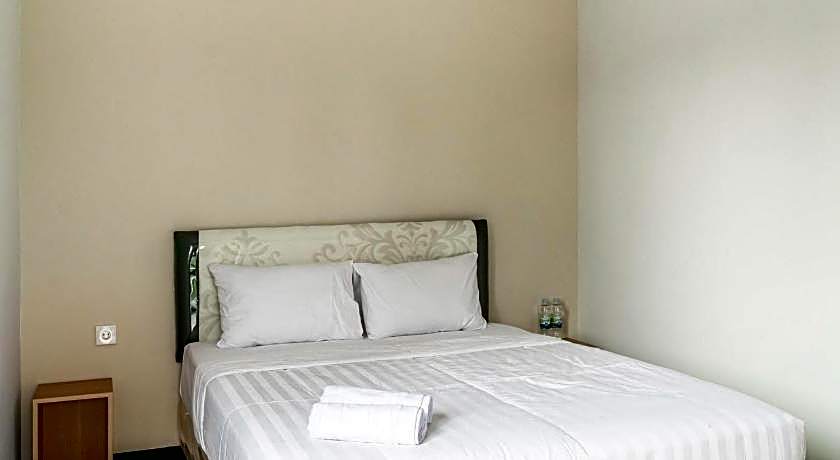 RedDoorz near Puri Indah Lippo Mall 2