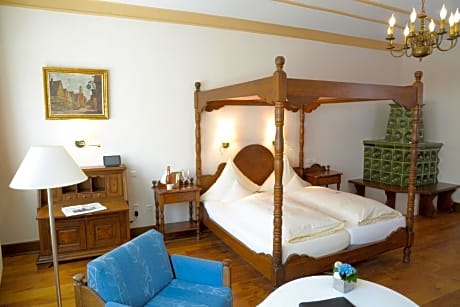 Honeymoon Suite - Original Building