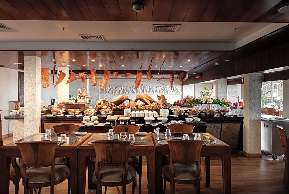 Gokulam Grand Turtle on the Beach Resort and Spa