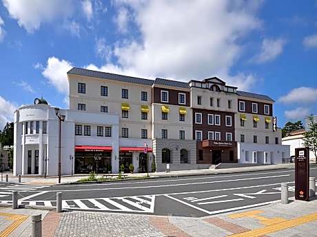 Double room,Mountain view(smoking or no smoking room)