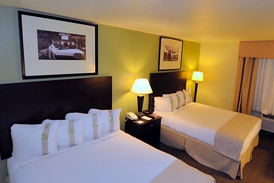 Holiday Inn Edison at Midtown By IHG