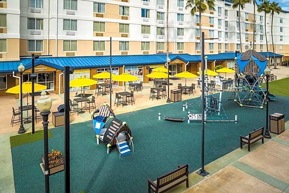 Fairfield Inn & Suites by Marriott Orlando Lake Buena Vista in the Marriott Village