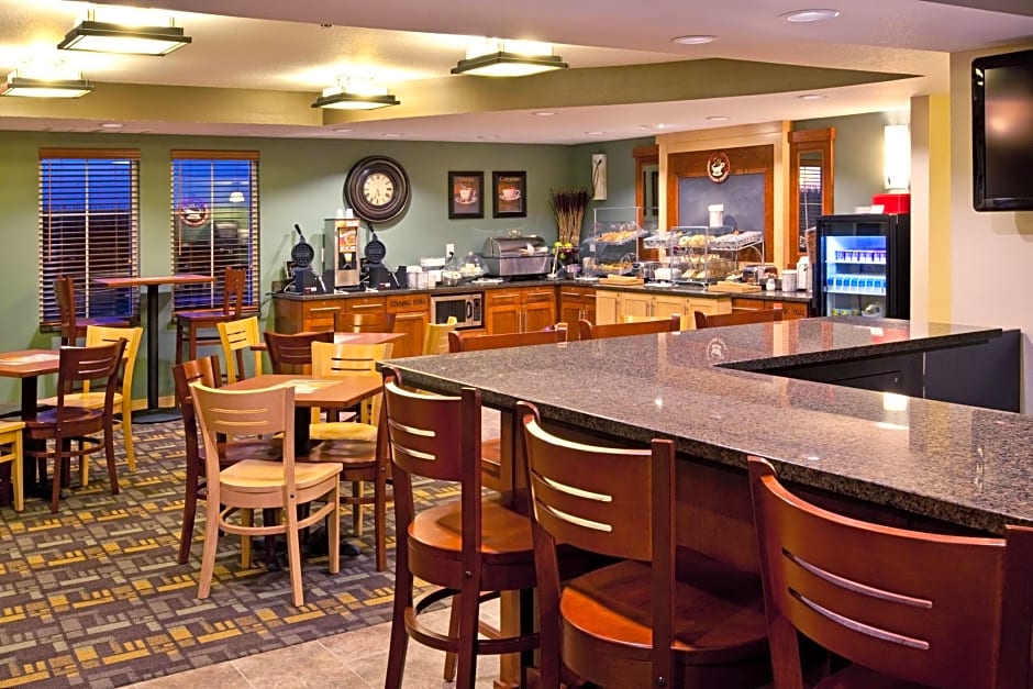 AmericInn by Wyndham Osage