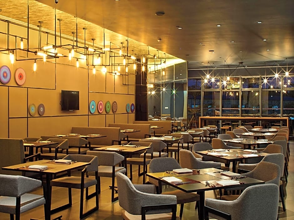 Aloft Dongguan Songshan Lake