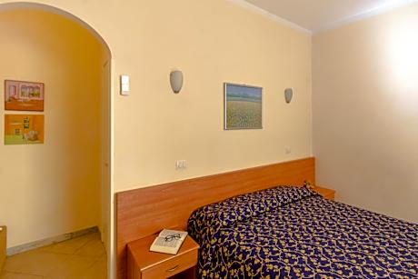 Superior One-Bedroom Apartment