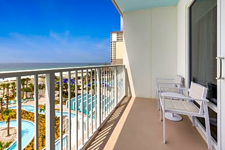 Queen Room with Two Queen Beds and Balcony - Beachfront/Hearing Accessible