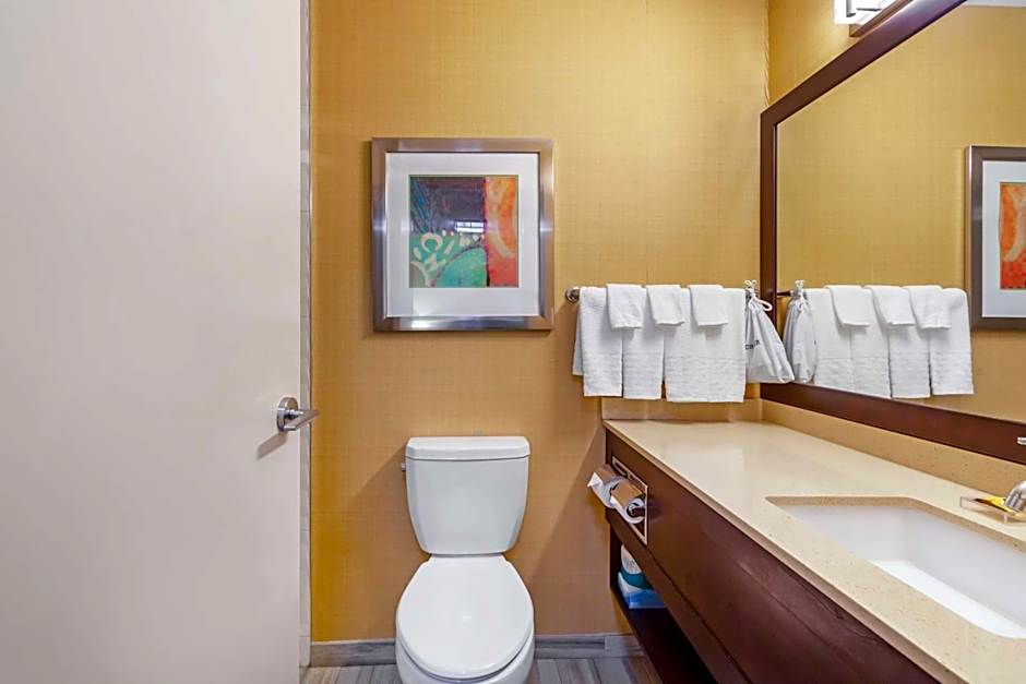 Best Western Plus Chateau Fort St. John