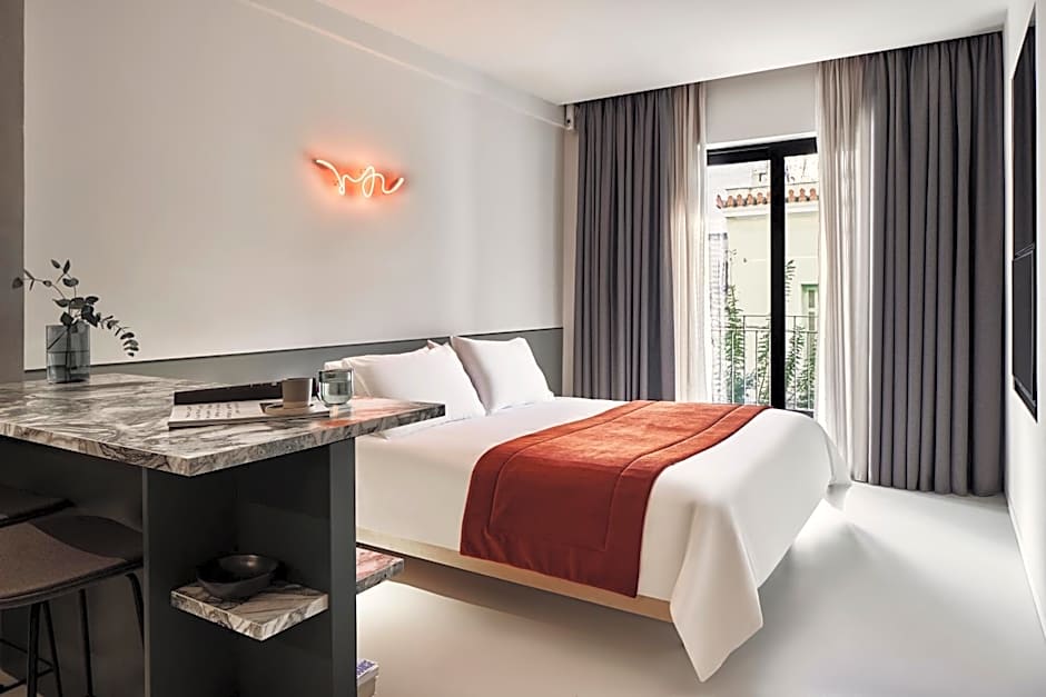 The Newel Metaxourgeio