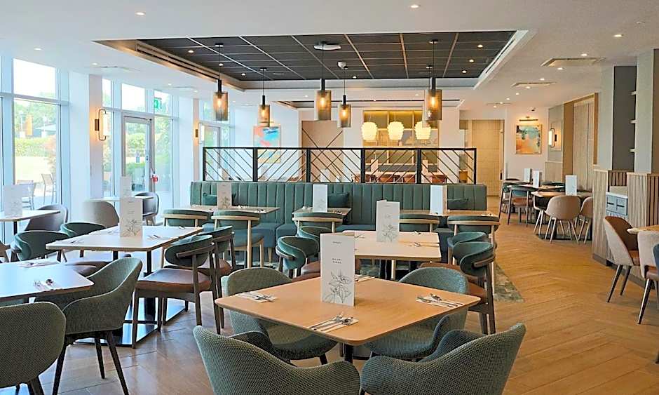 Holiday Inn London Luton North by IHG