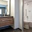 Courtyard by Marriott Chicago Downtown/River North