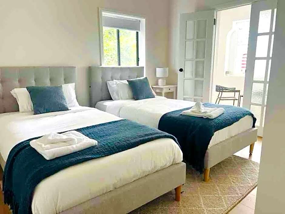 Hamilton Lodge Apartments by Urban Rest