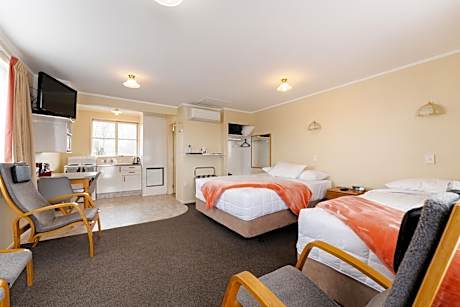 Queen Bed Only Studio