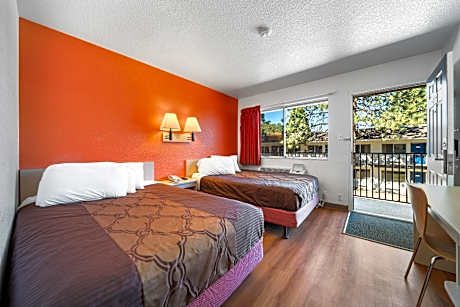 Full Bed with Private Bathroom